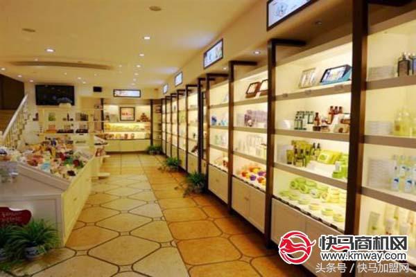 怎么开化妆品店找货源,新手开化妆品店需要什么条件,怎么开化妆品店