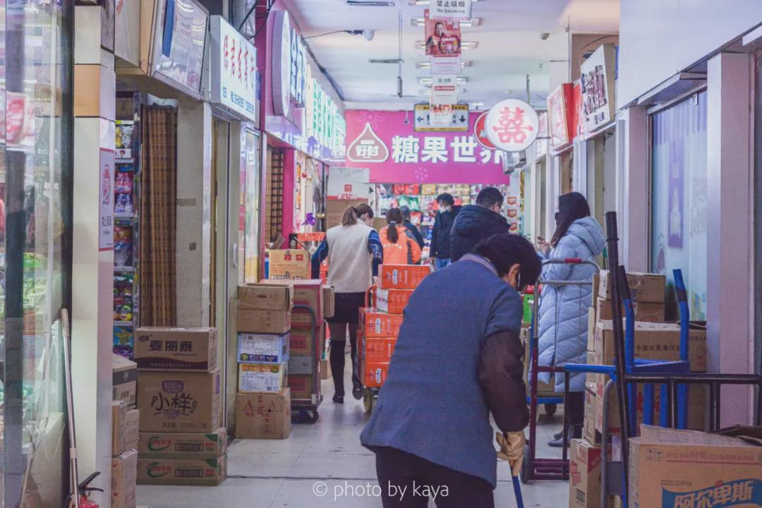 进口零食批发进货渠道,进口小吃批发市场在哪里,进口零食批发