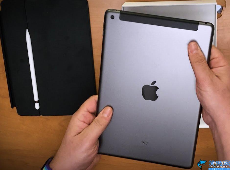 苹果平板19款和20款参数对比,iPad新旧两代机型的比对